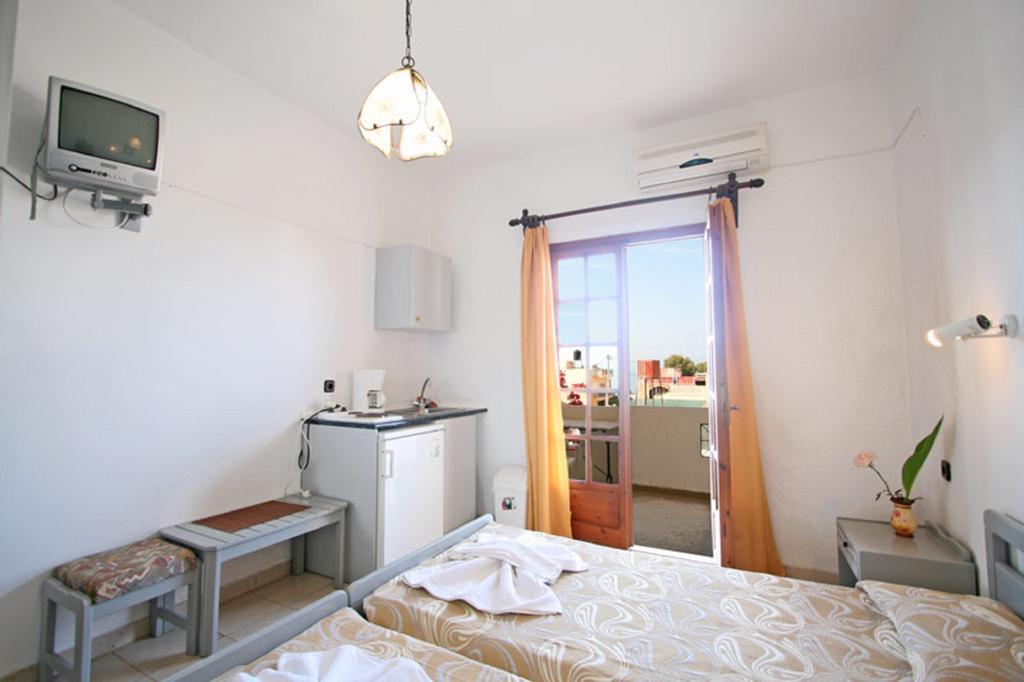Anniko Aparthotel Stalos Exterior photo